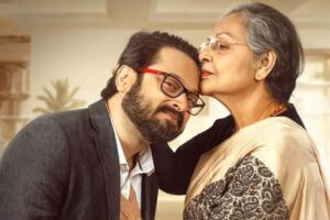 Read more about the article মা-ছেলেই বটে! ভরা মঞ্চে শিবুর কান ধরে টানলেন নায়িকা…